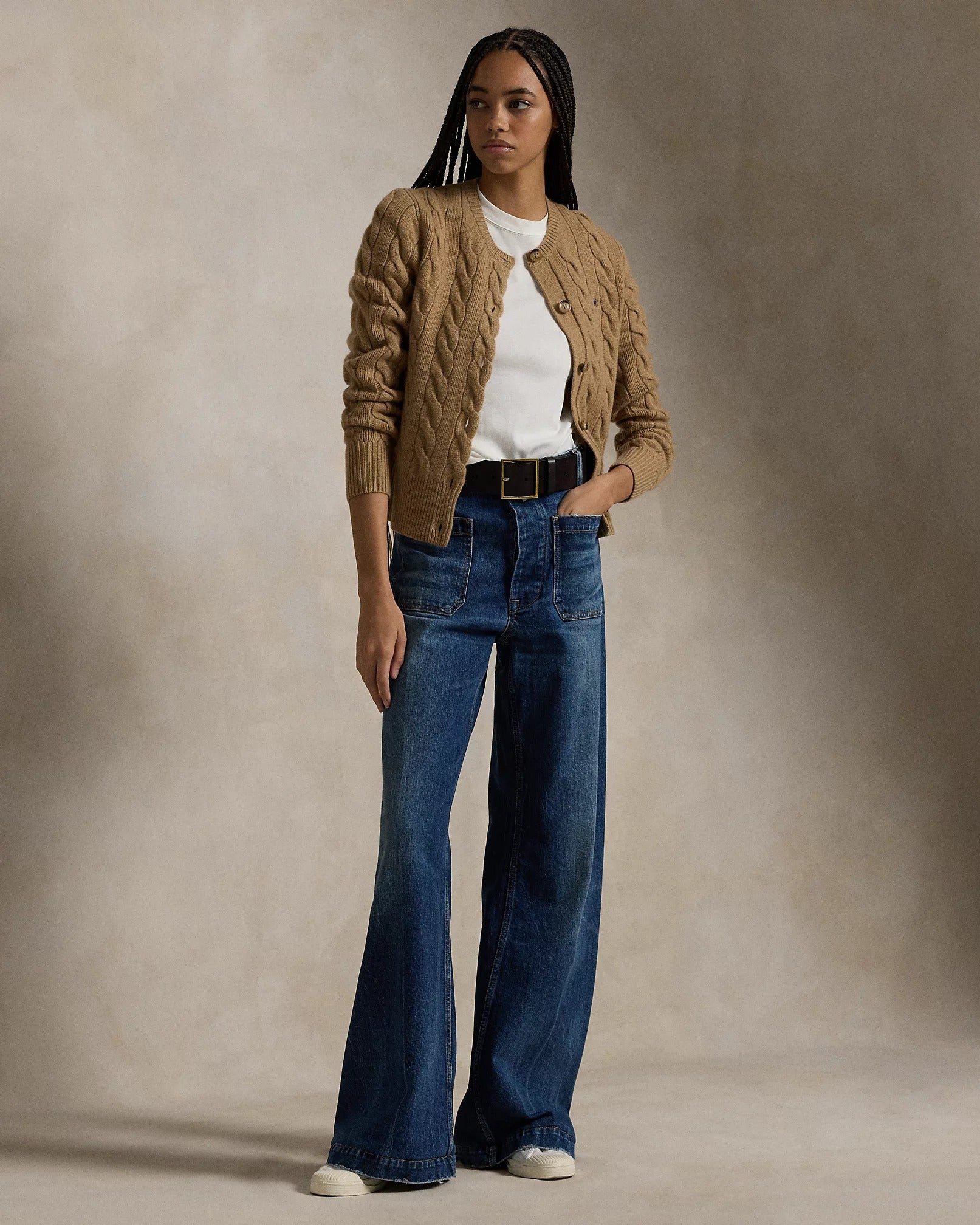 Wool and cashmere cardigan with cable pattern 