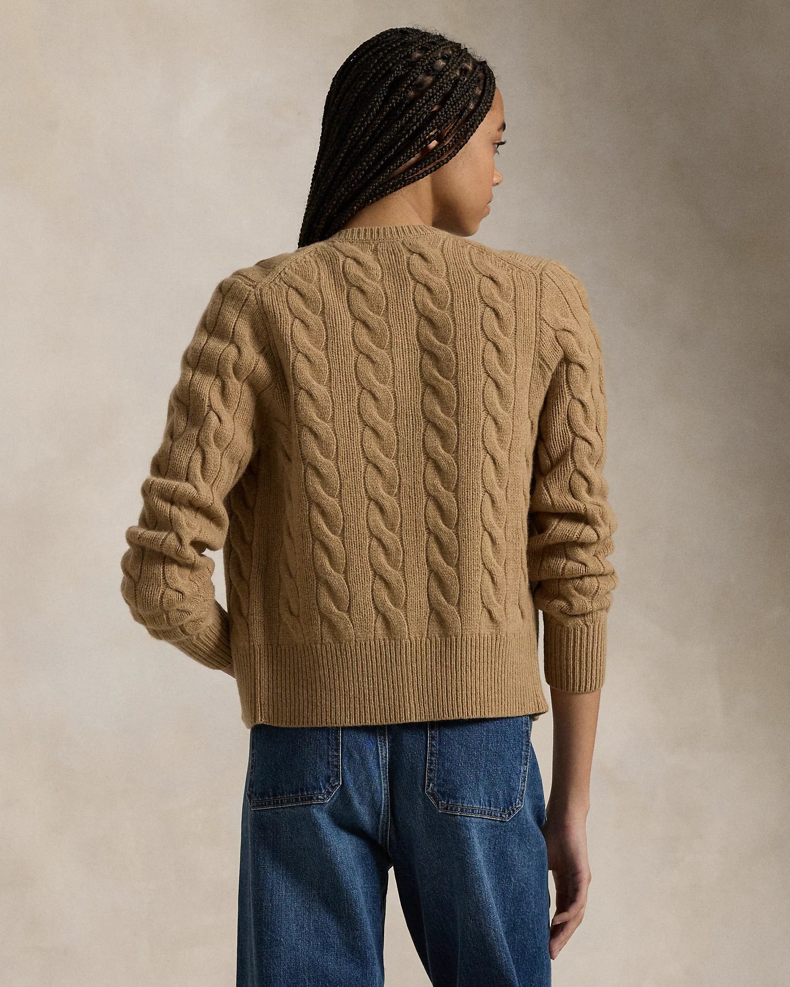 Wool and cashmere cardigan with cable pattern 